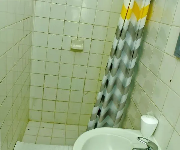Pineapplesuites Hotel *