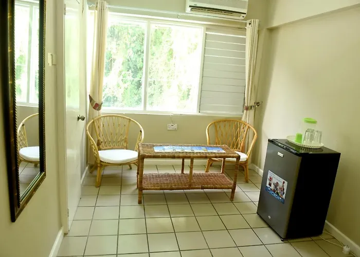 Pineapplesuites Hotel