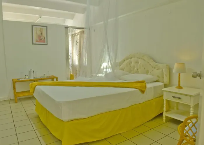 Hotel Pineapplesuites Ocho Rios