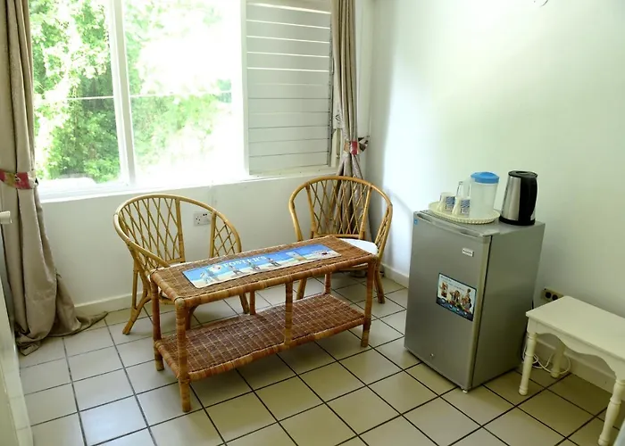 Pineapplesuites Hotel