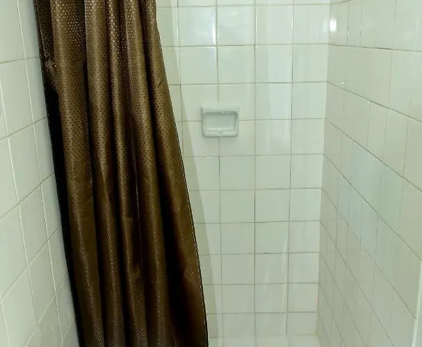 Pineapplesuites *