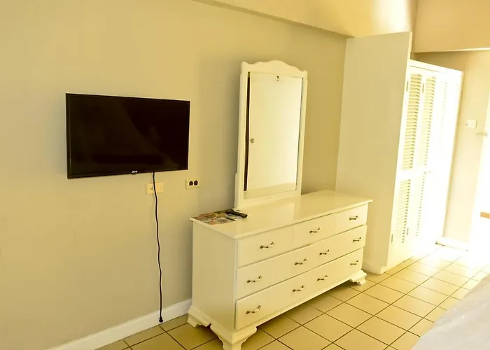 Pineapplesuites