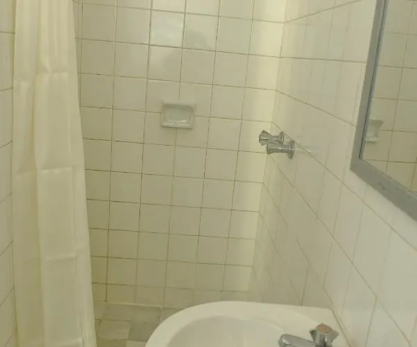 Pineapplesuites