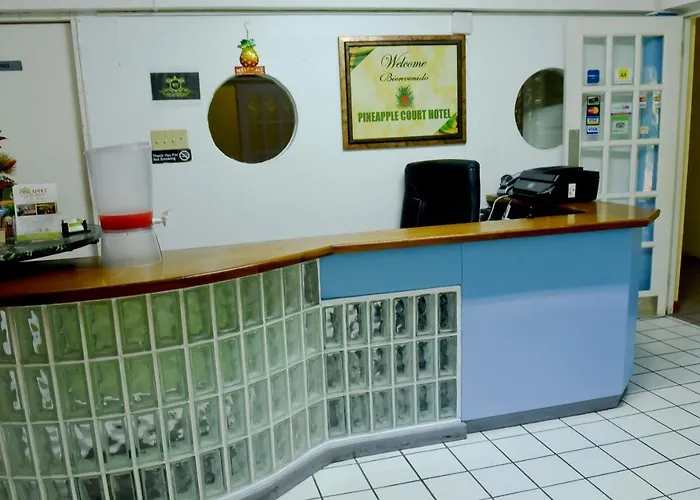 Pineapplesuites Hotel
